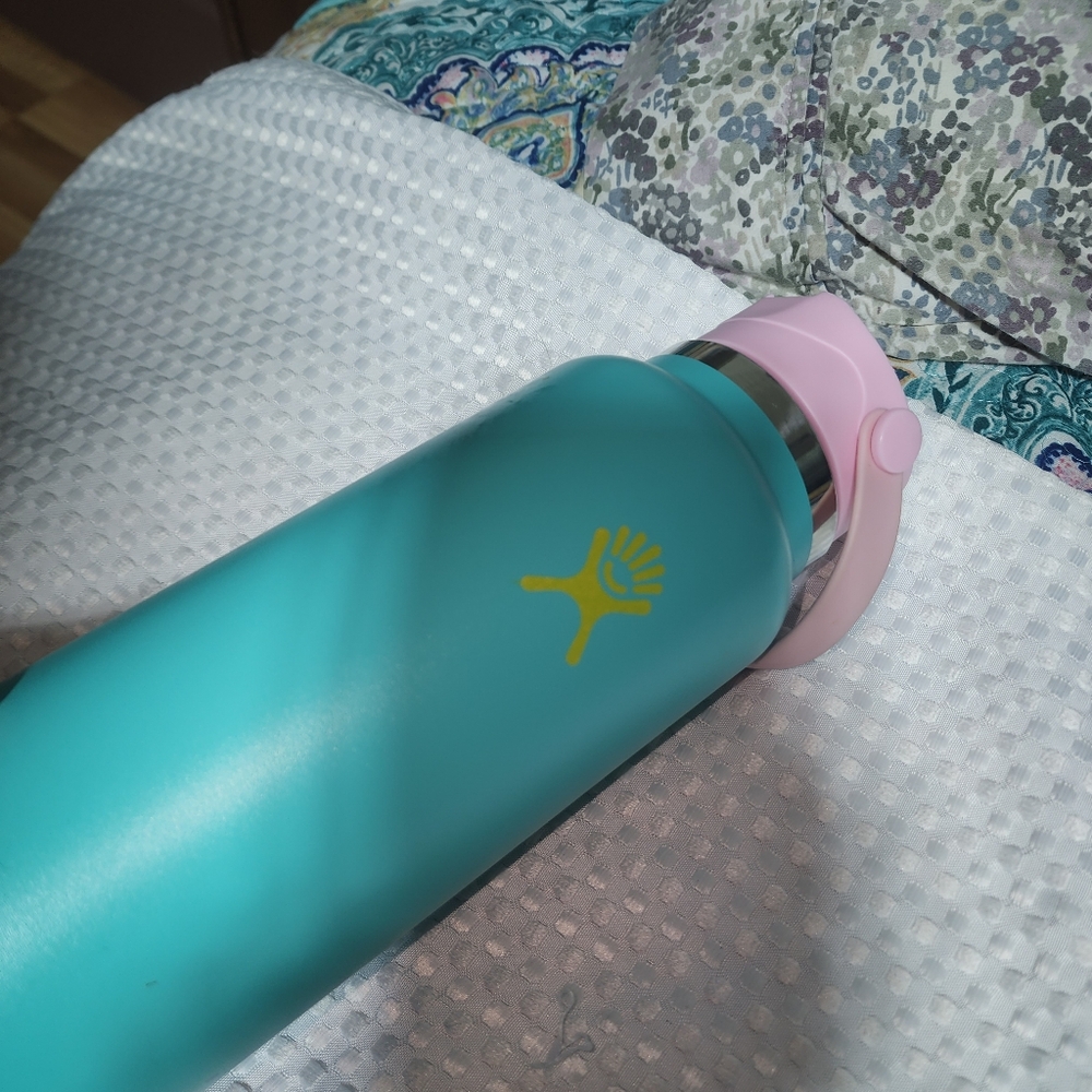 HYDROFLASK HAWAII LIMITED EDITION  WATER BOTTLE 40 oz - Picture 5 of 8